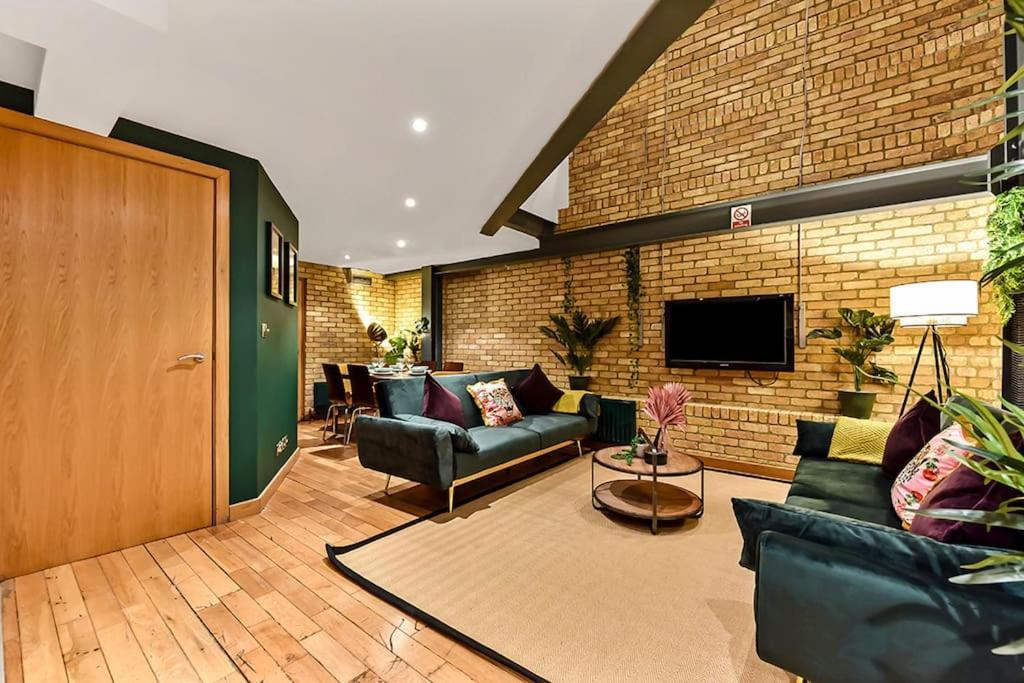Spacious 2 Bed Urban Jungle Flat, Central London Exteriör bild