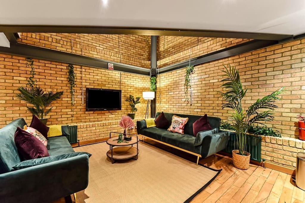 Spacious 2 Bed Urban Jungle Flat, Central London Exteriör bild