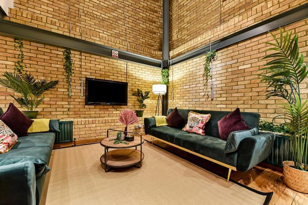 Spacious 2 Bed Urban Jungle Flat, Central London Exteriör bild