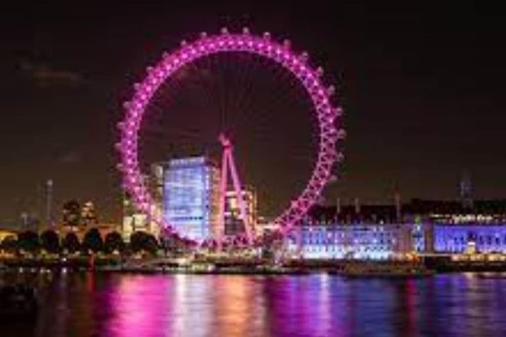 Spacious 2 Bed Urban Jungle Flat, Central London Exteriör bild