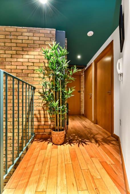 Spacious 2 Bed Urban Jungle Flat, Central London Exteriör bild