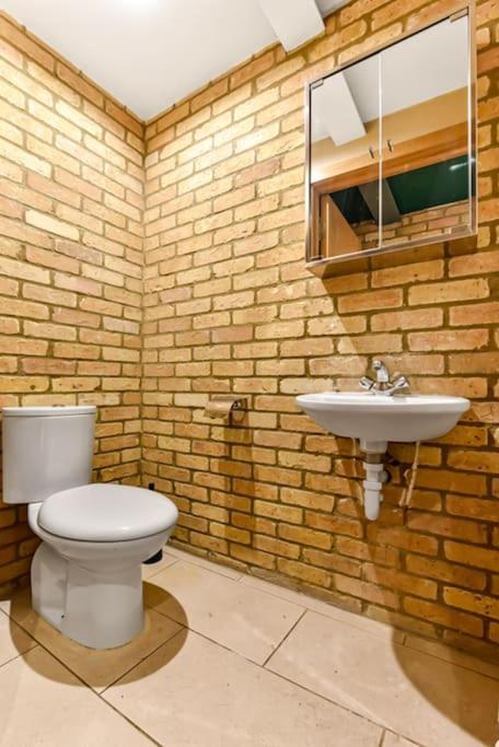 Spacious 2 Bed Urban Jungle Flat, Central London Exteriör bild