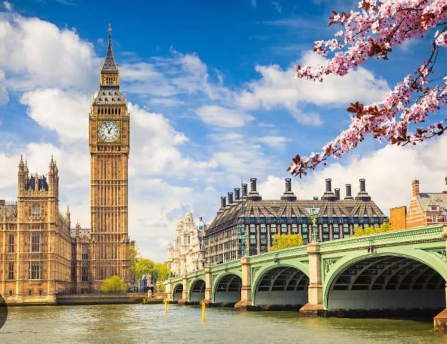 Spacious 2 Bed Urban Jungle Flat, Central London Exteriör bild