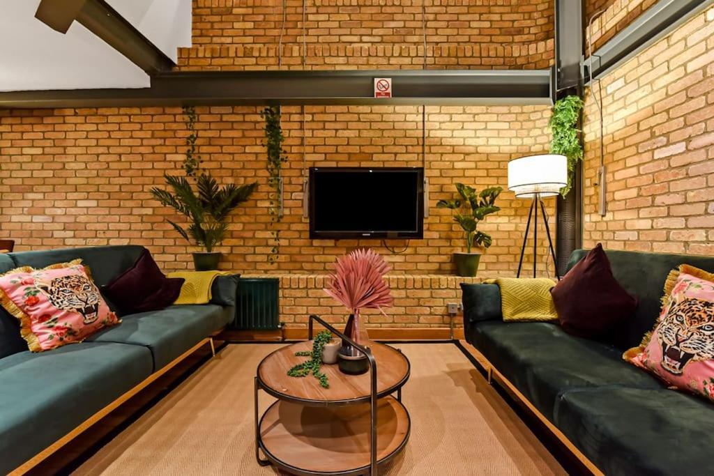 Spacious 2 Bed Urban Jungle Flat, Central London Exteriör bild
